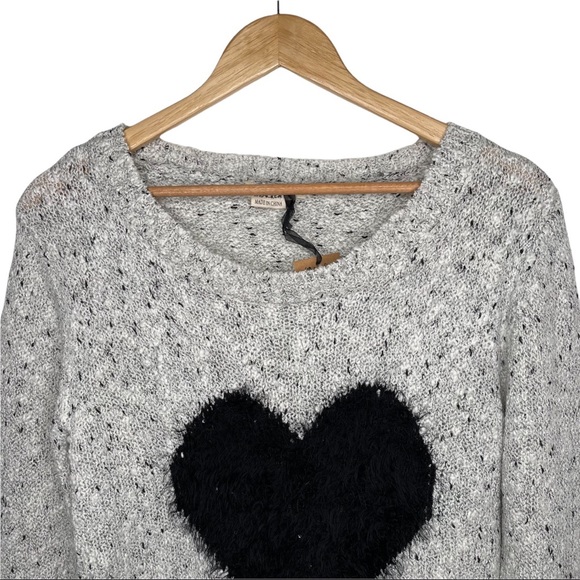 Molly Bracken Black and White Fuzzy Heart Crewneck Sweater NWOT - Picture 4 of 7